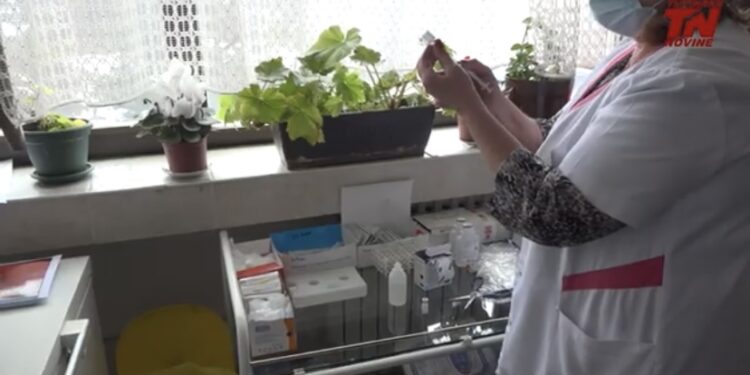 (VIDEO): U Tutinu epidemiološki nestabilno, nadležni pozivaju na vakcinaciju