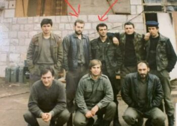 Hrvatski portal objavio fotografiju: Crnogorski premijer i lider DF-a “oslobađali” Dubrovnik 1991.?