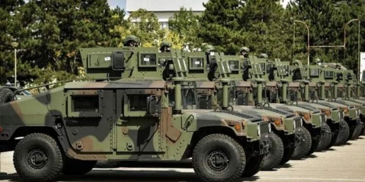 /VIDEO/BEOGRAD U NEVJERICI: Kosovo dobilo američku donaciju od 55 oklopnih vojnih vozila