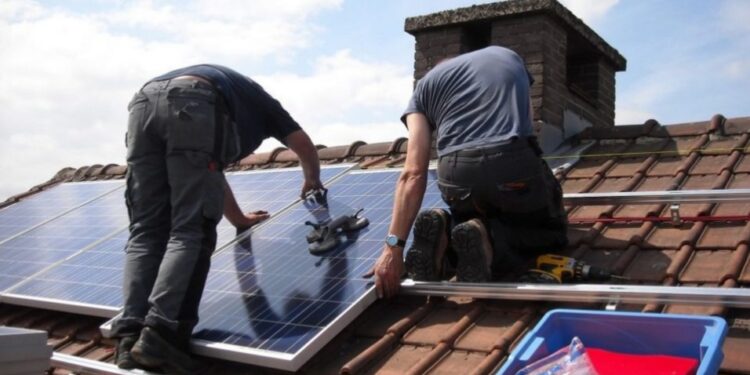 Solarni paneli za domaćinstva bez dozvola i taksi