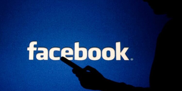 Fejsbuk insajderi o „padu“: Neko je promenio konfiguraciju, interna greška