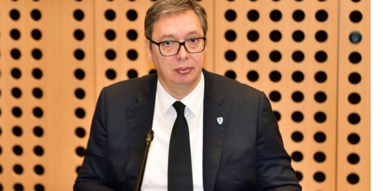 Vanredno obraćanje Vučića posle sednice Predsedništva SNS