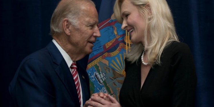 Amra Šabić El-Rayess pozvala građane SAD-a da pišu predsjedniku Bidenu za spas BiH