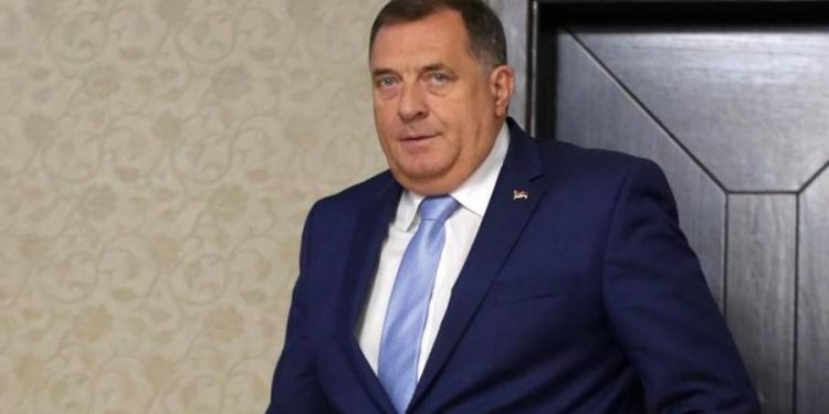 Vidno nervozni Dodik pojasnio na koji način će se vratiti u institucije BiH