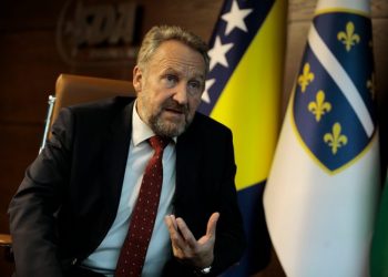 IZETBEGOVIĆ: SANKCIJE PROTIV DODIKA TEK SLIJEDE, SAD, NATO I EU NE MOGU DOPUSTITI DA IH PORAZI MALI, BAHATI, BALKANSKI POLITIČAR