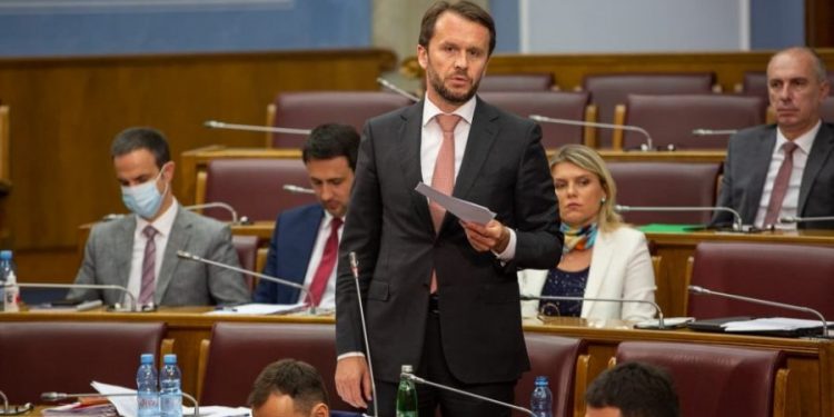 Konjević: Ne bi me začudilo da Krivokapić počne štrajk glađu zbog ugroženosti fotelje