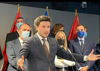 Abazović poručio: Ako protesti postanu rušilačke demonstracije, država će odgovoriti