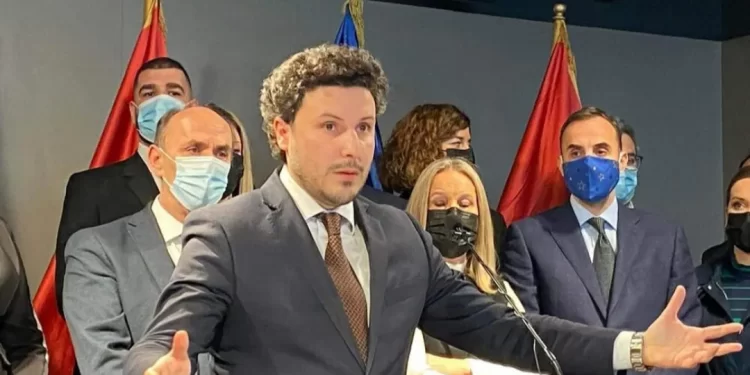 Abazović poručio: Ako protesti postanu rušilačke demonstracije, država će odgovoriti