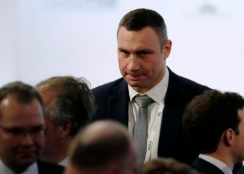 Slavni bokser Kličko razočaran odlukom Njemačke da zabrani isporuku oružja Ukrajini