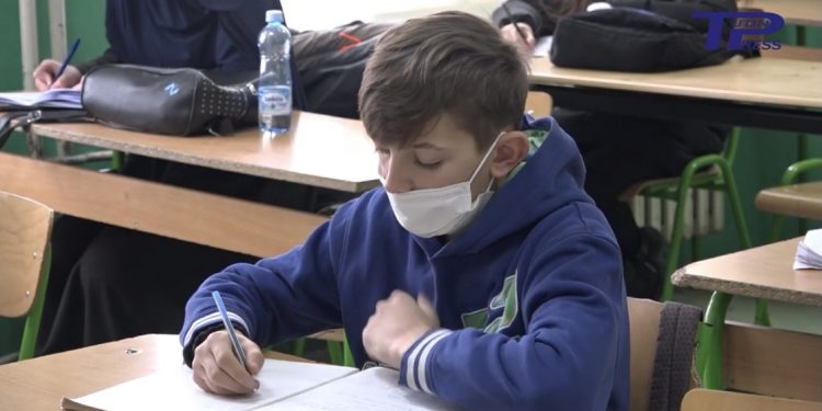 (VIDEO) Nastava u tutinskim školama započela uz poštovanje epidemioloških mjera