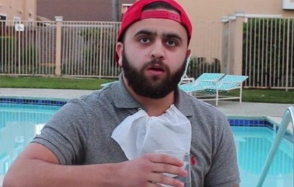 (VIDEO) Muslimanima dao da probaju ćuretinu, a potom ih ubijedio da su greškom pojeli svinjetinu