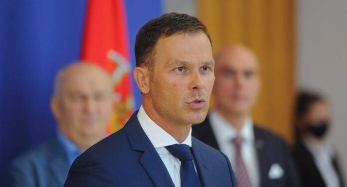 Mali: Po 100 evra mladima koji do maja napune 16 ili steknu državljanstvo