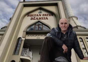 DŽEMAT SULTAN FATIH DŽAMIJE DODIJELIO UMRU DŽEMATLIJI AHMEDU BRONJI