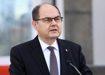 KOMENTAR CHRISTIANA SCHMIDTA: “Britanske sankcije Dodiku i Cvijanović…”
