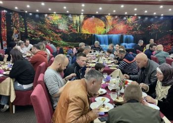 Pravoslavac organizovao iftar u Cazinu za 100 osoba