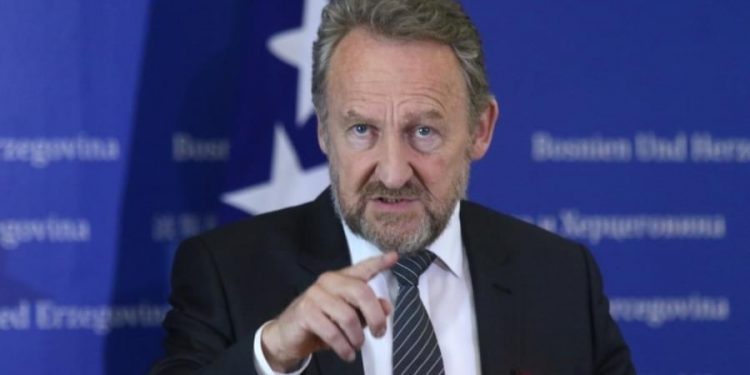 BAKIR IZETBEGOVIĆ: “Ne smijemo više nikad dopustiti da nas ponovo prebrojavaju…”