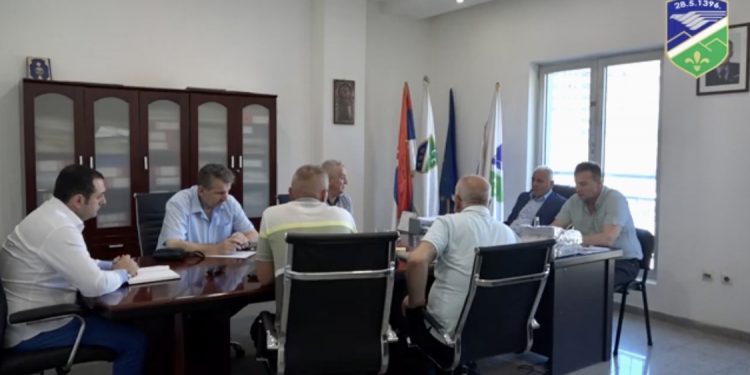 (VIDEO) Tutin: Grad čist, donešena odluka o restrikciji vode