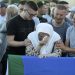 BiH: Kolona s posmrtnim ostacima 16 prijedorskih žrtava stigla u Kamičane