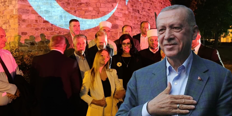 Erdogan: U noći 15. jula vidjeli smo da posljednju riječ određuju iman, srce i vjera
