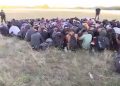 (VIDEO) Šokantni snimci Vulina s migrantima izazvali zgražavanje u Srbiji