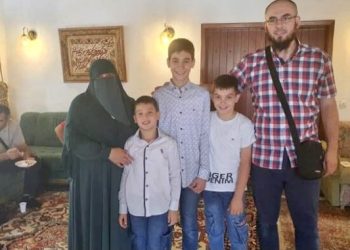 JEDAN OD NAJMLAĐIH ČUVARA KUR’ANA ČASNOG: 13-GODIŠNJI DAVUD ZEĆO JE NOVI HAFIZ