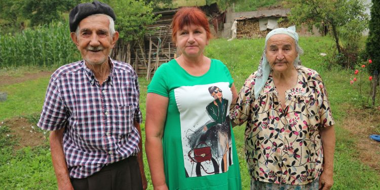 NEOBIČNA SUDBINA: SVI SU MISLILI DA JE MRTVA, A ONDA SE ALMASA POJAVILA NA AMIDŽINIM VRATIMA