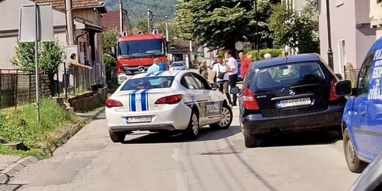 SAOBRAĆAJNA NESREĆA U BIJELOM POLJU: POVRIJEĐENA DJEVOJČICA