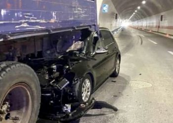 UDES NA AUTO-PUTU U CRNOJ GORI: TEŽE POVRIJEĐENA JEDNA OSOBA