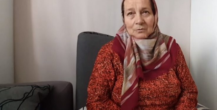(VIDEO) Rasima Nanić, majka rahmetli heroja Izeta Nanića za “Avaz”: Bol se nosi u srcu, ali mi je lakše kada mi je puna kuća
