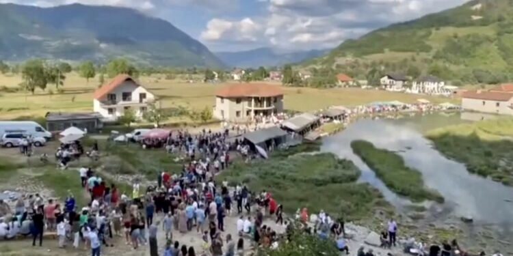 (VIDEO) NA ALIPAŠINIM IZVORIMA ODRŽAN TRADICIONALNI TEFERIDŽ