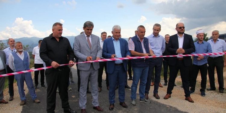 HUSOVIĆ PIŠE HISTORIJU! 4,5KM NOVOG ASFALTA!