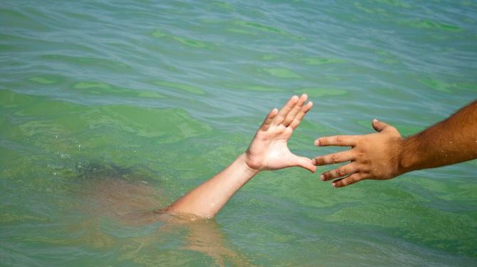 Tragedija na Velikoj plaži u Ulcinju: Utopio se 12-godišnji dječak
