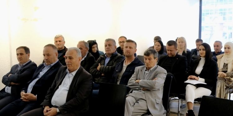 (VIDEO) Sjednica SO-e Tutin odložena zbog nedostatka kvoruma 