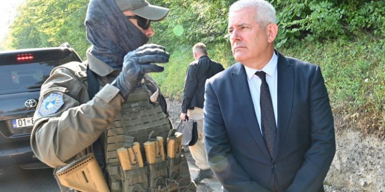 Sveçla: Albanci nisu slabi kao prije, mi smo ovdje gospodari