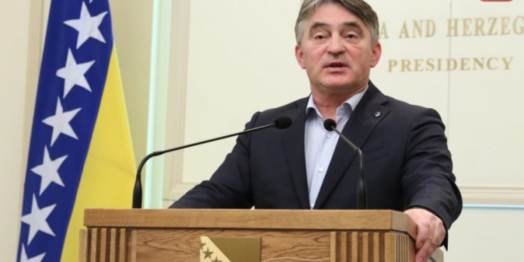 KOMŠIĆ JE SVIMA POSLAO JASNU PORUKU: “Boriti ćemo se za građansku državu, bez obzira na galamu stranaca”