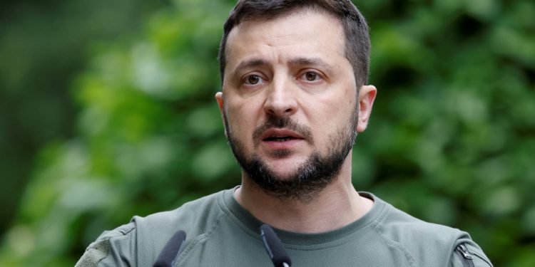 Ukrajina podnijela zahtjev za članstvo u NATO-u