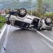 BIJELO POLJE: AUTO SE PREVRNULO NA KROV, VOZAČ LAKŠE POVRIJEĐEN