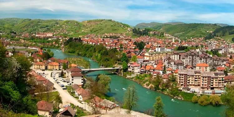 (VIDEO) BIJELO POLJE: SNIMLJENA KRAĐA BICIKLA