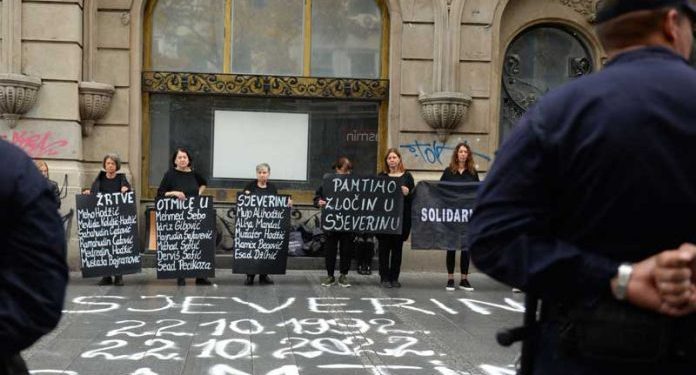 Beograd: Pamtimo zločin u Sjeverinu, poručile “Žene u crnom”