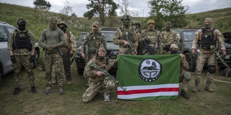 (VIDEO) Čečenski bataljon ‘Dudajev’ se bori uz Ukrajinu