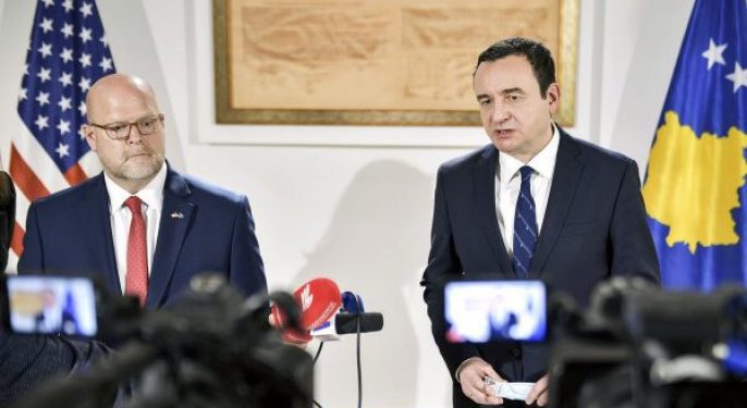 Kurti odbio SAD i EU: Ostaje odluka o preregistraciji, prvo opomene, pa kazne, od aprila samo RKS tablice 