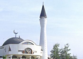 NISAM MUSLIMANKA, ALI SAM ZAPLAKALA TOKOM POSJETE DŽAMIJI