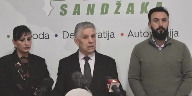 (VIDEO) DR UGLJANIN: VUČIĆ DA PREĐE SA RIJEČI NA DJELA!