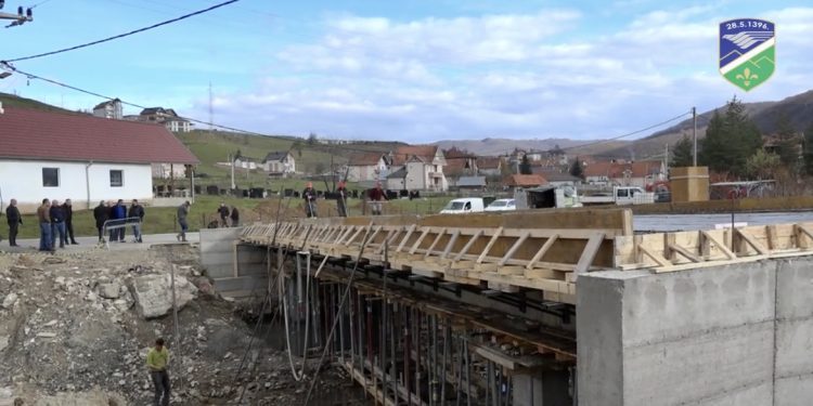 (VIDEO) Izgradnja mosta na rijeci Vidrenjak u završnoj fazi
