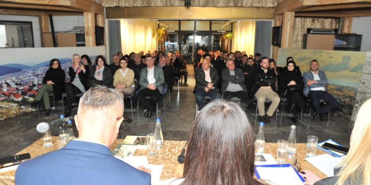 (FOTO) U Tutinu održani 44. tutinski književni susreti