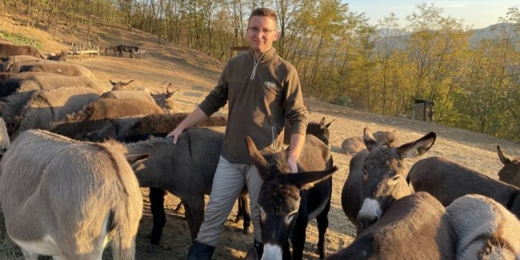 S koze na magarca – na farmi grade i apartmane za goste