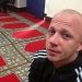 PREŠAO NA ISLAM I TOKOM BORAVKA U DŽAMIJI ZAPLAKAO