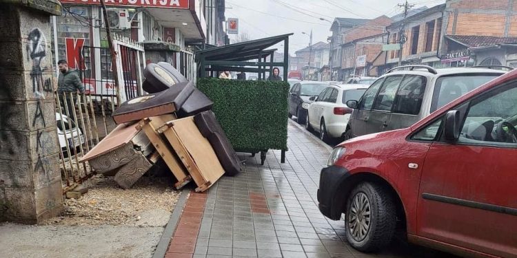 /VIDEO/ Novopazarci imaju veliki problem sa nedostatkom kontejnera!