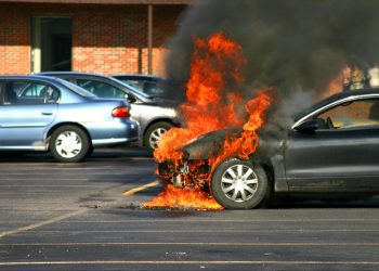 Zapaljen automobil u Beranama