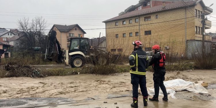 (VIDEO) NOVI PAZAR: Tri osobe upale u Trnavicu, dvije se udavile